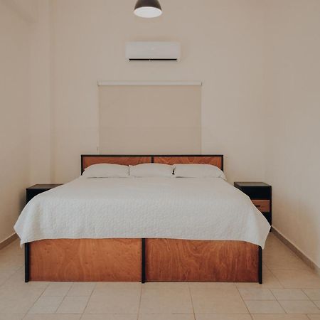 Caleta Hostel Rooftop & Pool كانكون المظهر الخارجي الصورة