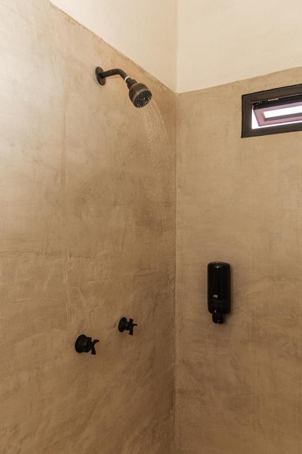 Caleta Hostel Rooftop & Pool كانكون المظهر الخارجي الصورة