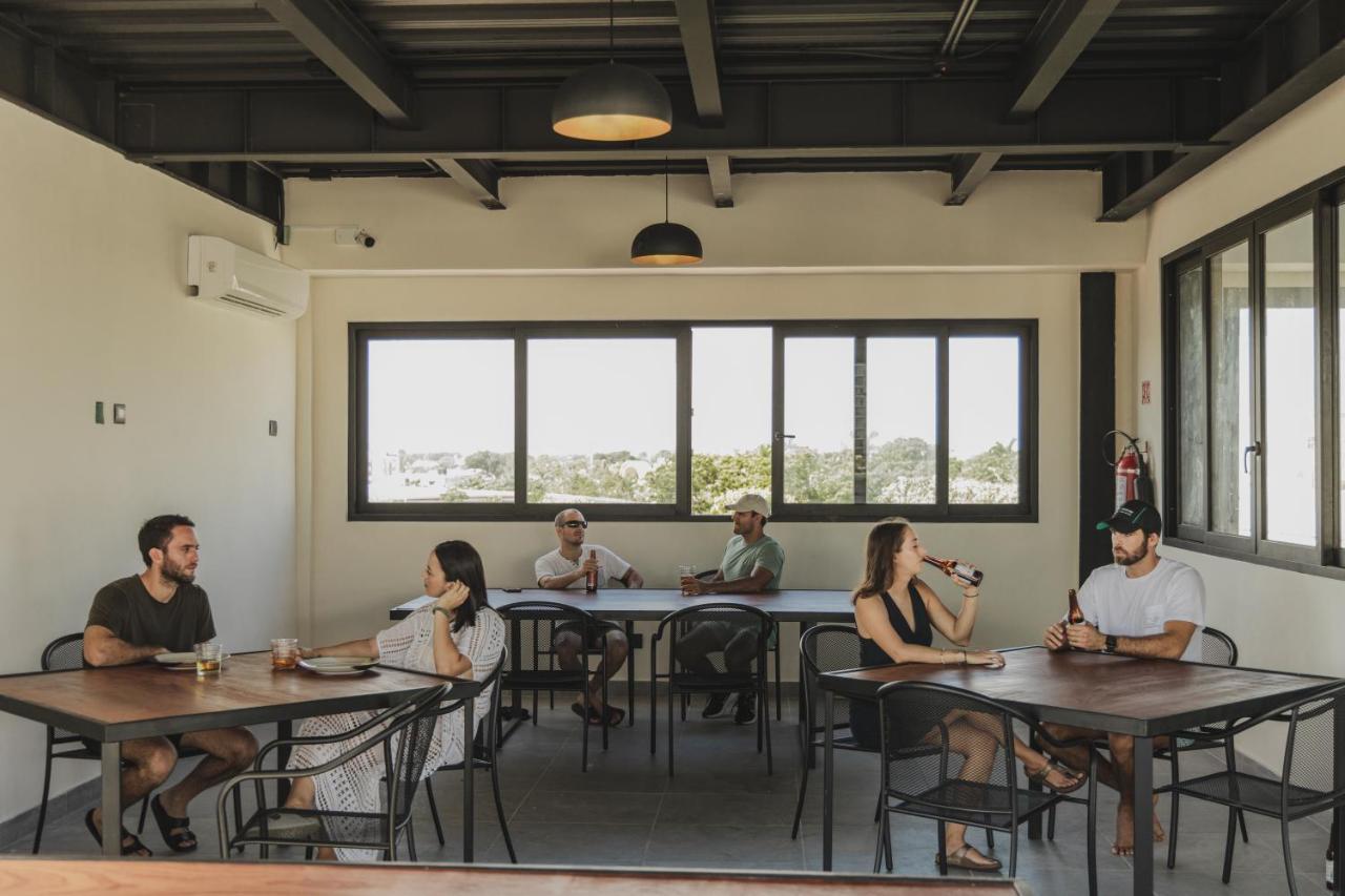 Caleta Hostel Rooftop & Pool كانكون المظهر الخارجي الصورة