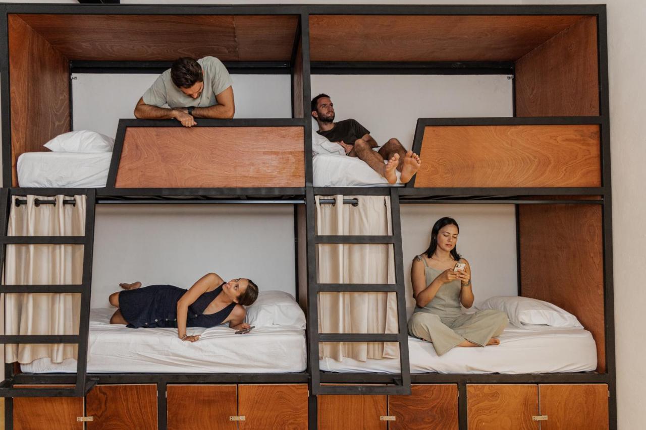 Caleta Hostel Rooftop & Pool كانكون المظهر الخارجي الصورة