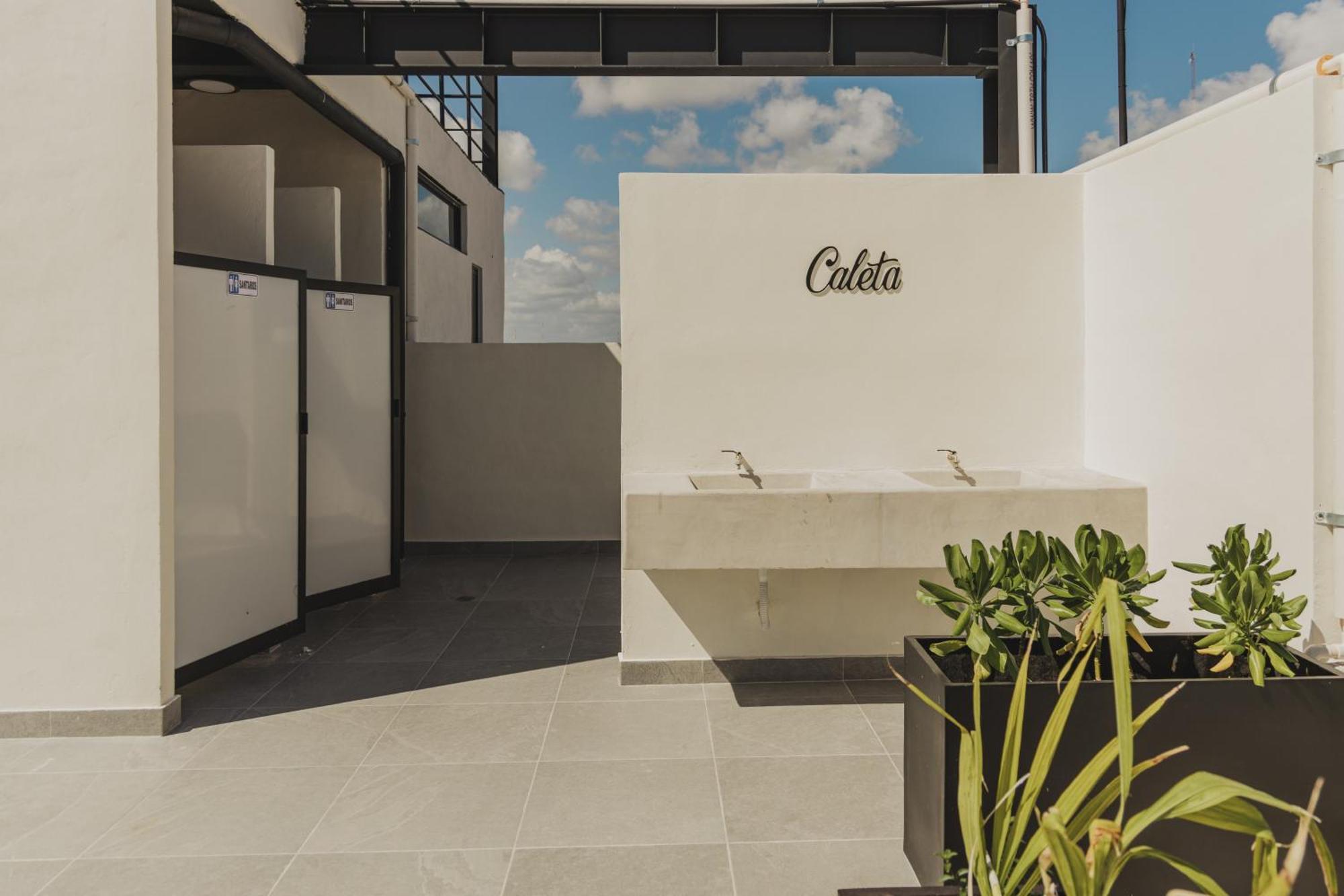 Caleta Hostel Rooftop & Pool كانكون المظهر الخارجي الصورة